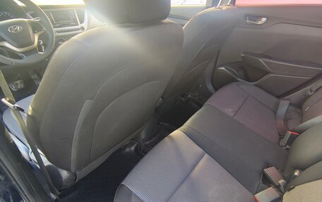 Hyundai Solaris II рестайлинг, 2019 год, 1 000 000 рублей, 10 фотография