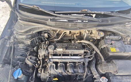 Hyundai Solaris II рестайлинг, 2019 год, 1 000 000 рублей, 12 фотография