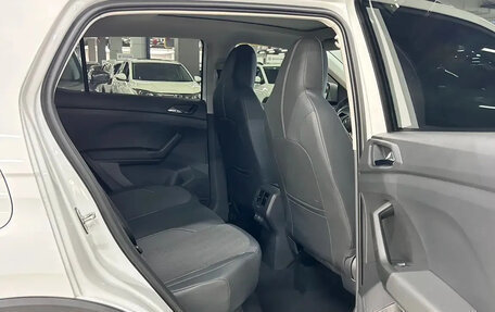 Volkswagen T-Cross I, 2024 год, 1 895 000 рублей, 7 фотография