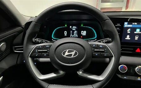 Hyundai Elantra, 2025 год, 1 710 000 рублей, 9 фотография