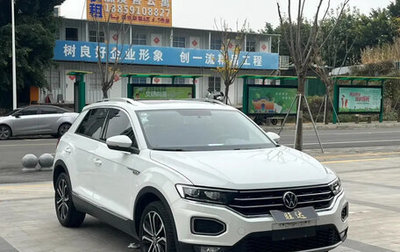 Volkswagen T-Roc I, 2022 год, 1 560 000 рублей, 1 фотография