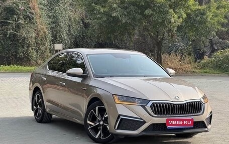 Skoda Octavia IV, 2022 год, 2 075 000 рублей, 1 фотография