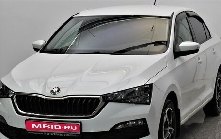 Skoda Rapid II, 2022 год, 1 930 000 рублей, 1 фотография