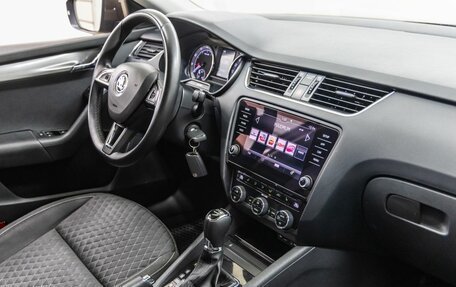 Skoda Octavia, 2017 год, 1 588 000 рублей, 31 фотография