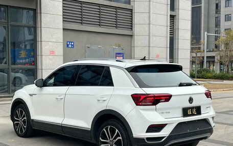 Volkswagen T-Roc I, 2022 год, 1 560 000 рублей, 5 фотография