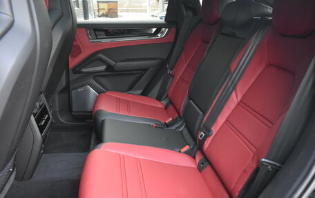 Porsche Cayenne III, 2025 год, 25 900 000 рублей, 17 фотография