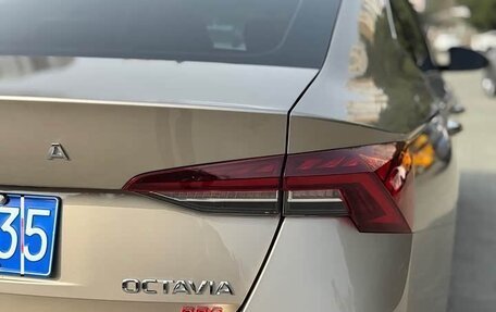 Skoda Octavia IV, 2022 год, 2 075 000 рублей, 22 фотография