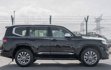 Toyota Land Cruiser, 2025 год, 13 100 000 рублей, 3 фотография