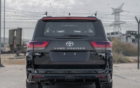 Toyota Land Cruiser, 2025 год, 13 100 000 рублей, 5 фотография