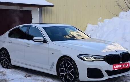 BMW 5 серия, 2022 год, 5 900 000 рублей, 3 фотография