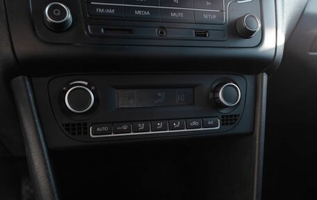 Volkswagen Polo VI (EU Market), 2017 год, 850 000 рублей, 17 фотография