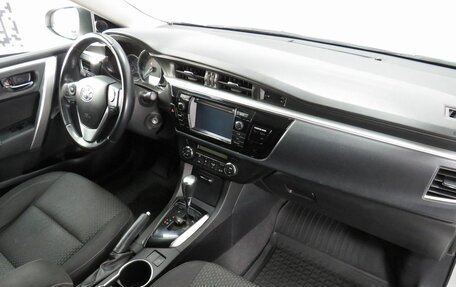 Toyota Corolla, 2013 год, 1 290 000 рублей, 23 фотография