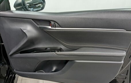 Toyota Camry, 2018 год, 2 440 000 рублей, 21 фотография