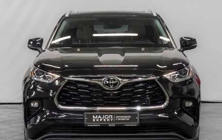 Toyota Highlander, 2021 год, 5 990 000 рублей, 2 фотография