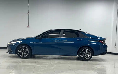 Hyundai Elantra, 2023 год, 1 674 911 рублей, 2 фотография