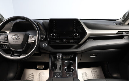 Toyota Highlander, 2021 год, 5 349 000 рублей, 14 фотография