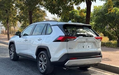 Toyota RAV4, 2024 год, 3 фотография