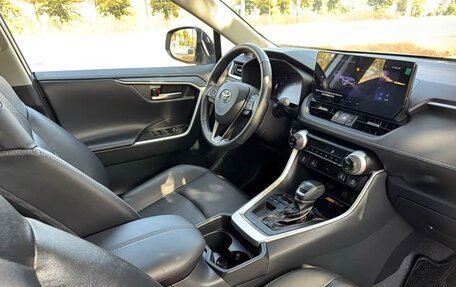 Toyota RAV4, 2024 год, 7 фотография