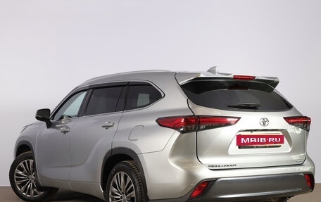 Toyota Highlander, 2021 год, 5 349 000 рублей, 7 фотография