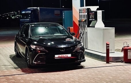 Toyota Camry, 2021 год, 3 200 000 рублей, 1 фотография