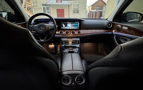 Mercedes-Benz E-Класс, 2016 год, 3 230 000 рублей, 8 фотография