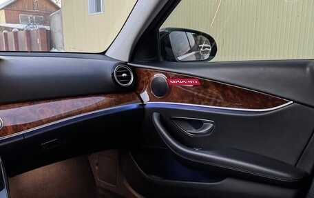 Mercedes-Benz E-Класс, 2016 год, 3 230 000 рублей, 3 фотография