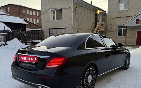 Mercedes-Benz E-Класс, 2016 год, 3 230 000 рублей, 21 фотография