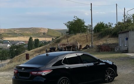 Toyota Camry, 2021 год, 3 200 000 рублей, 7 фотография