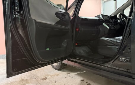 Toyota Wish II, 2012 год, 1 075 000 рублей, 13 фотография