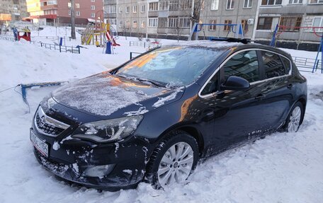 Opel Astra J, 2010 год, 680 000 рублей, 2 фотография