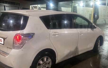 Toyota Verso I, 2015 год, 1 300 000 рублей, 3 фотография