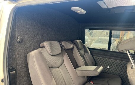 Volkswagen Transporter T6 рестайлинг, 2017 год, 2 500 000 рублей, 9 фотография