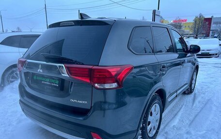 Mitsubishi Outlander III рестайлинг 3, 2017 год, 1 871 000 рублей, 6 фотография