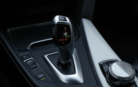 BMW 3 серия, 2018 год, 2 839 000 рублей, 20 фотография