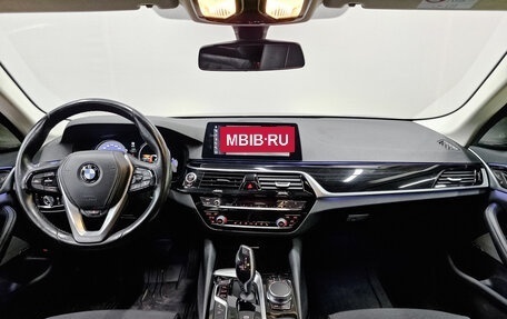 BMW 5 серия, 2017 год, 3 580 000 рублей, 14 фотография