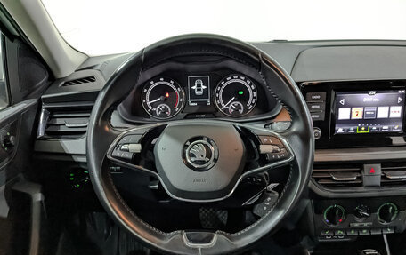 Skoda Rapid II, 2021 год, 1 400 000 рублей, 22 фотография