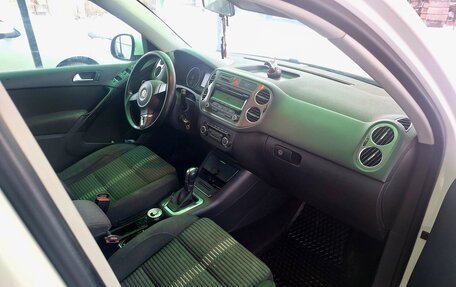 Volkswagen Tiguan I, 2010 год, 888 888 рублей, 24 фотография