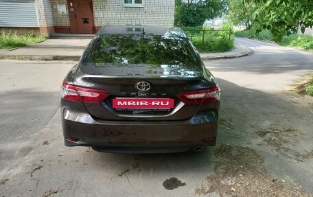 Toyota Camry, 2021 год, 3 050 000 рублей, 6 фотография