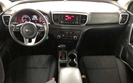 KIA Sportage IV рестайлинг, 2020 год, 2 349 000 рублей, 9 фотография