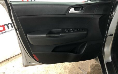 KIA Sportage IV рестайлинг, 2020 год, 2 349 000 рублей, 17 фотография