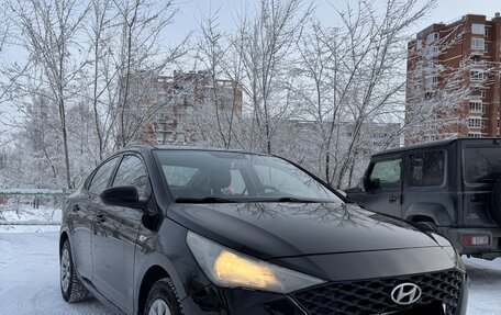 Hyundai Solaris II рестайлинг, 2020 год, 1 200 000 рублей, 4 фотография