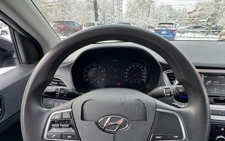 Hyundai Solaris II рестайлинг, 2020 год, 1 200 000 рублей, 15 фотография