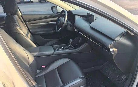 Mazda 3, 2022 год, 1 815 911 рублей, 13 фотография