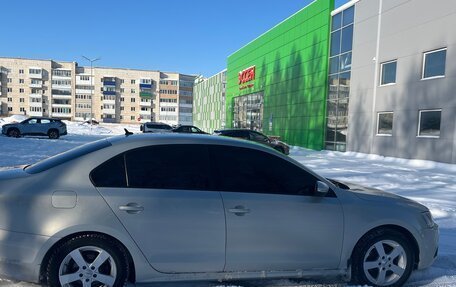 Volkswagen Jetta VI, 2011 год, 920 000 рублей, 4 фотография