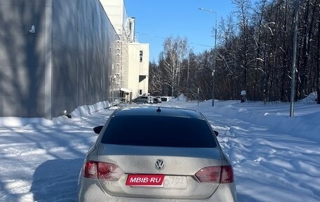 Volkswagen Jetta VI, 2011 год, 920 000 рублей, 6 фотография