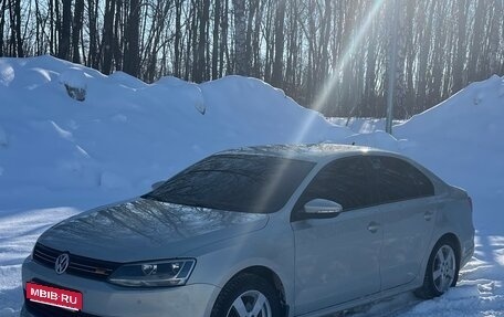 Volkswagen Jetta VI, 2011 год, 920 000 рублей, 1 фотография