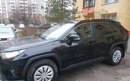 Toyota RAV4, 2021 год, 3 500 000 рублей, 2 фотография