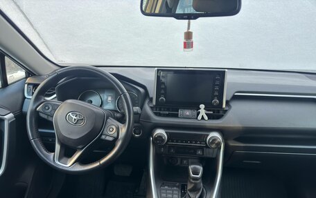 Toyota RAV4, 2021 год, 3 500 000 рублей, 10 фотография