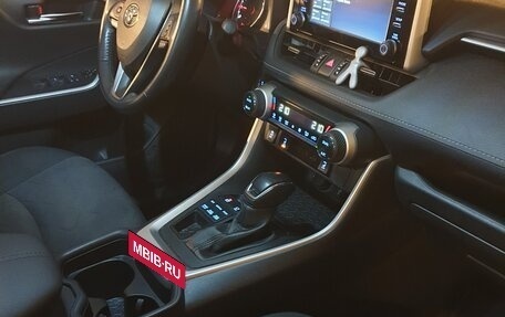 Toyota RAV4, 2021 год, 3 500 000 рублей, 16 фотография