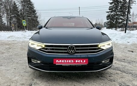 Volkswagen Passat B8 рестайлинг, 2020 год, 2 670 000 рублей, 5 фотография
